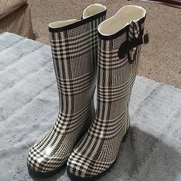 Nomad Shoes - Nomad Rubber Rain Boots Puddles Houndstooth size 6